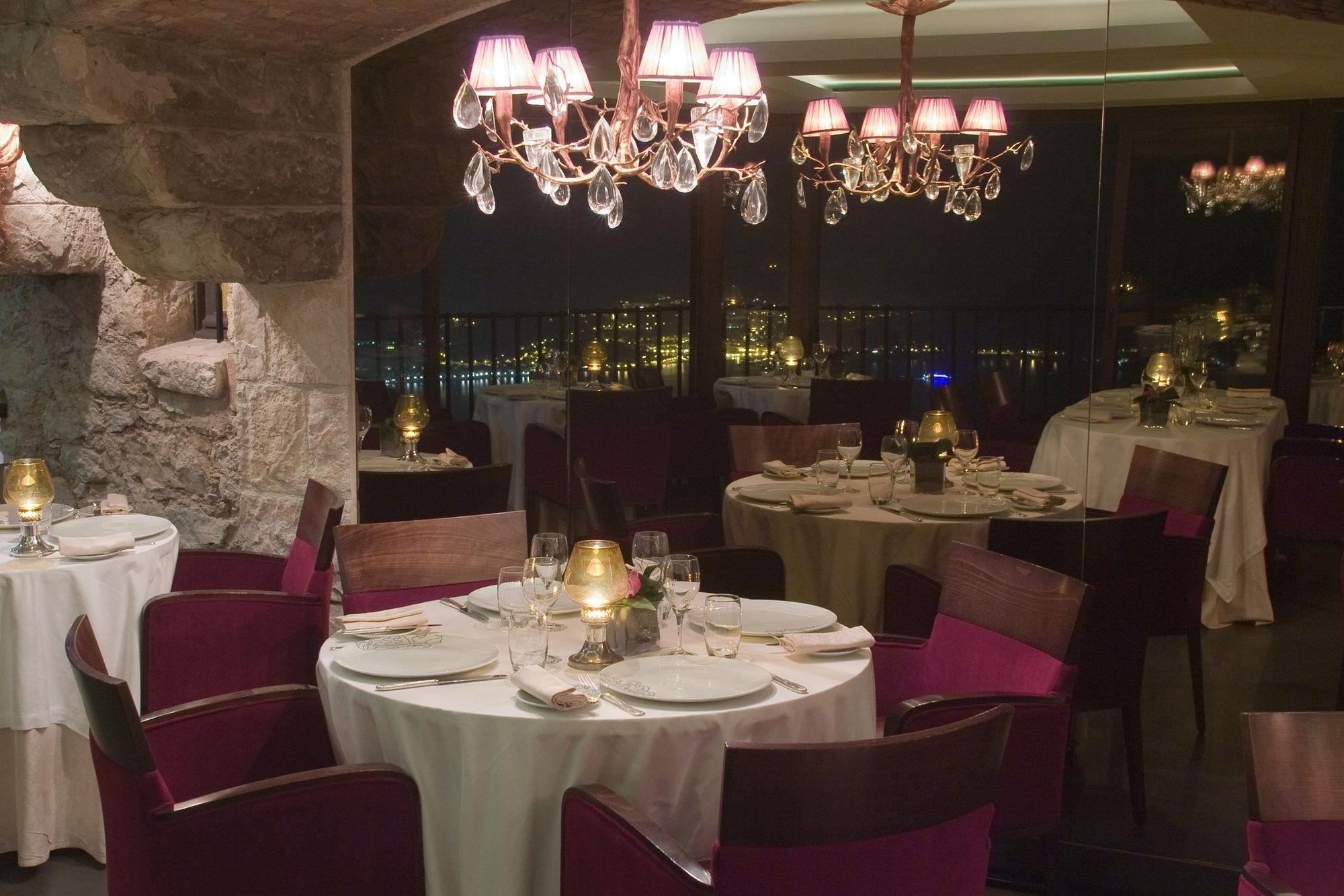 Chateau Eza Eze Restoran foto